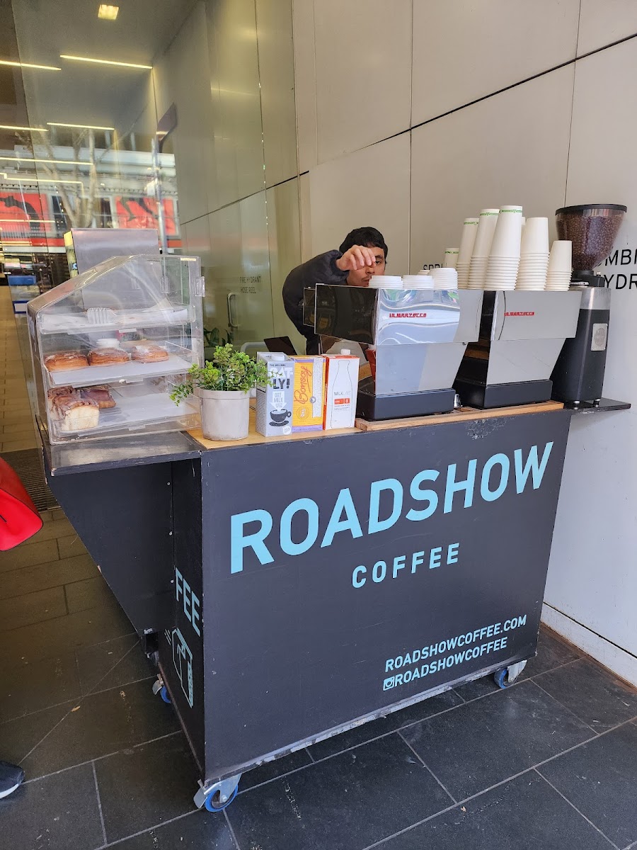 Roadshow Coffee - 607 St Kilda Road, Melbourne Photos 2